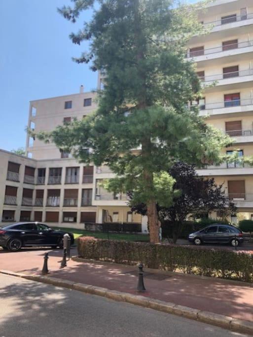 Nice Flat St Germain En Laye Centre 30 Minutes To Paris Saint-Germain-en-Laye Eksteriør bilde
